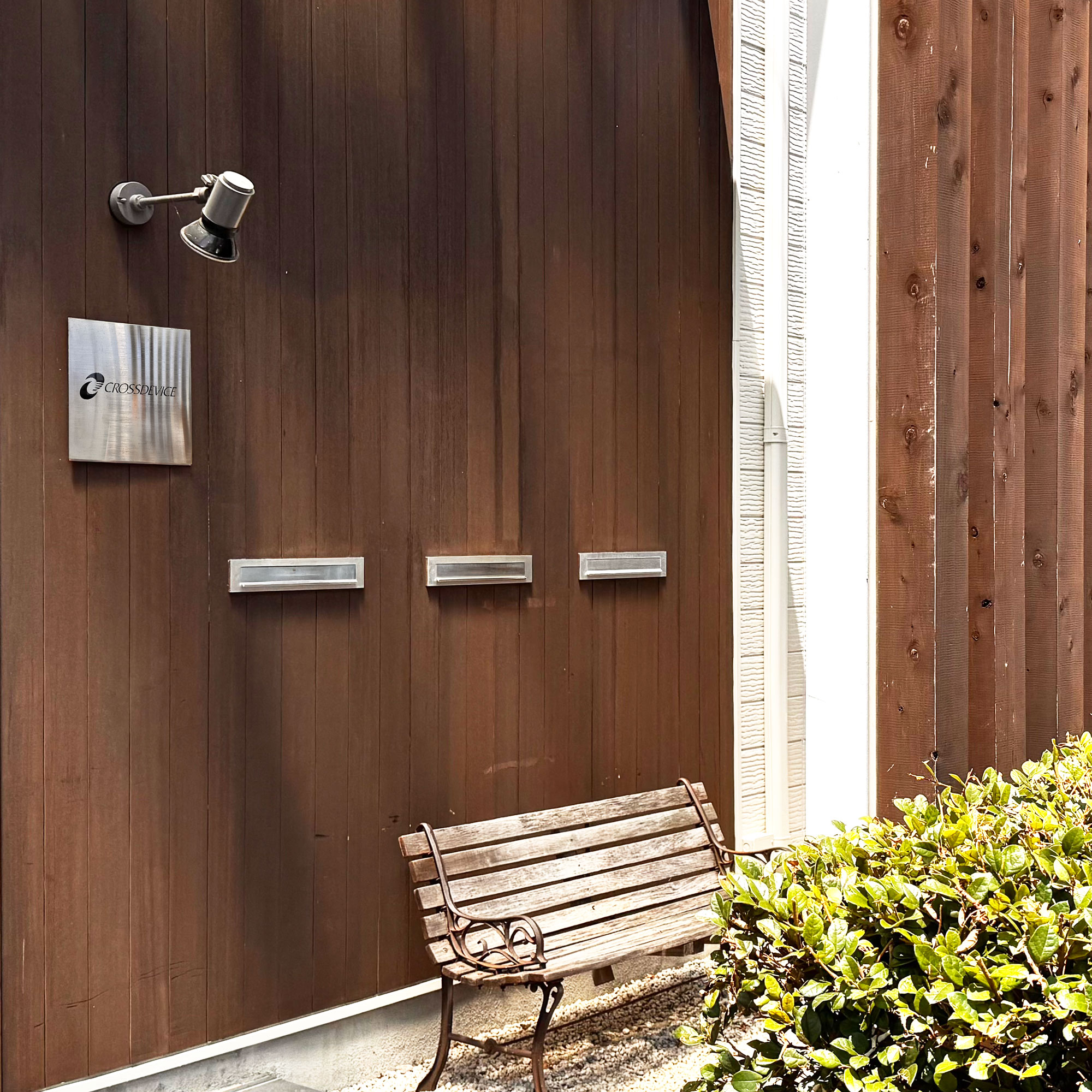 株式会社クロスデバイス